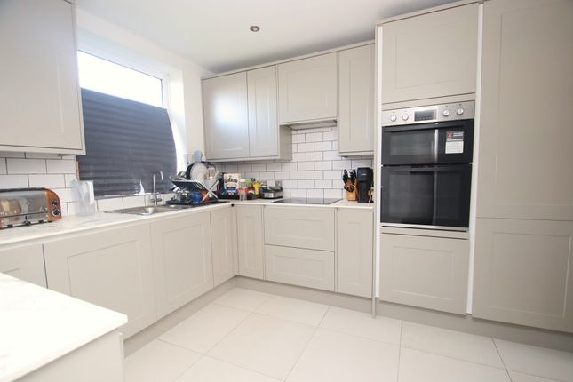 203, Charterhouse Road, Orpington photo 3