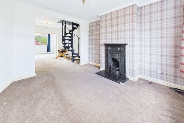 9, Grasscroft Road, Wigan photo 2