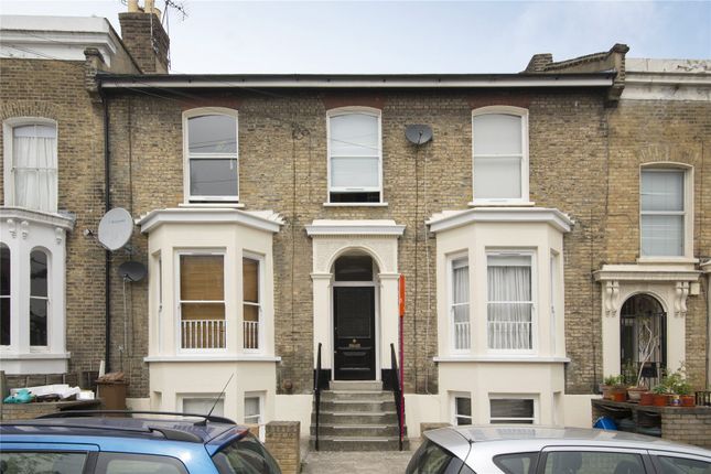 Flat to rent in Mayola Road, London
