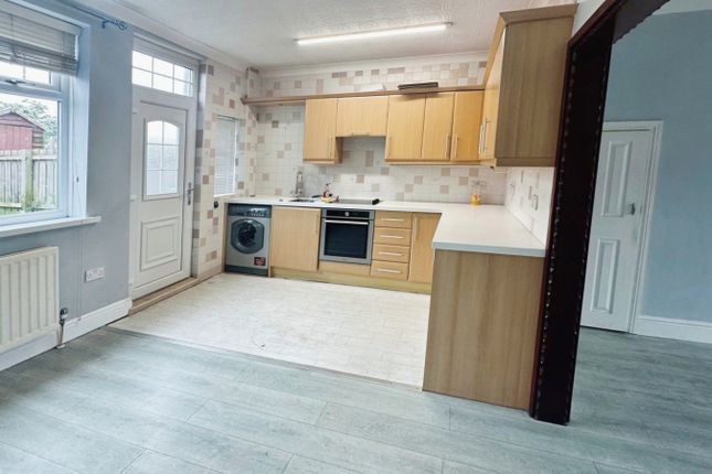 16, Girven Terrace West, Houghton Le Spring photo 3
