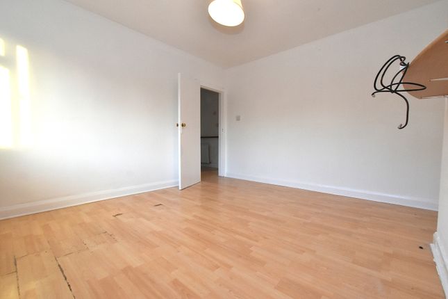 Harrow photo 3