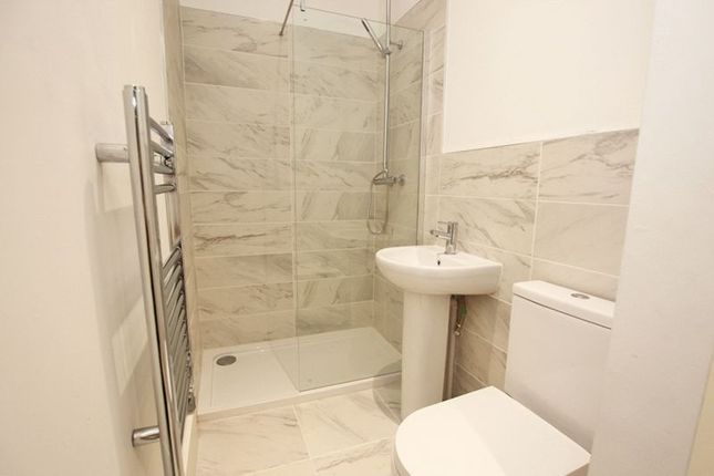 Flat for sale in The Lodge, Abbey Road, Grimsby