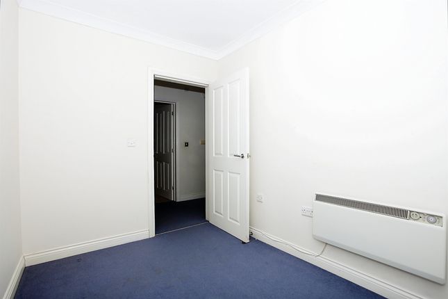 Flat for sale in Fletton Avenue, Peterborough