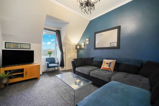 2b, Edgefield Road, Loanhead photo 2
