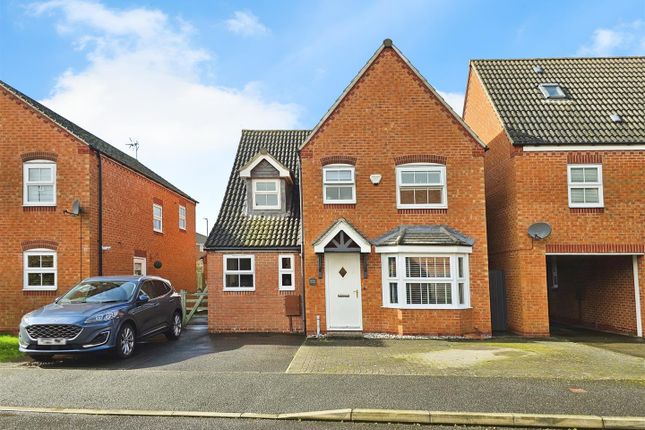 Thumbnail Detached house for sale in Thames Way, Hilton, Derby
