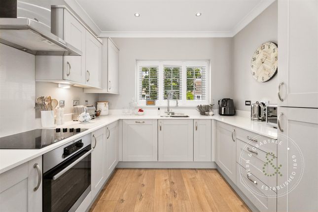 28, Trem Y Coed, Cardiff photo 3