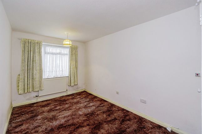 Flat for sale in Storeton Road, Prenton