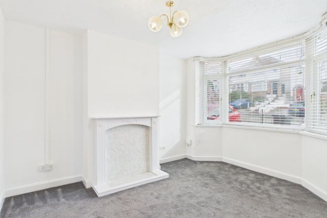 20, Dearmont Road, West Midlands photo 2