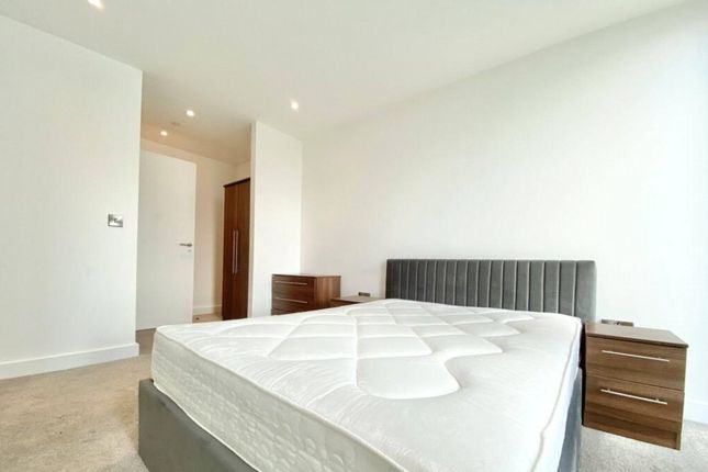 DAMAC Tower,, DAMAC Tower, 61-71 Bondway, Parry St,, London photo 3