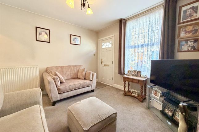 59, Woollard Street, Waltham Abbey photo 3