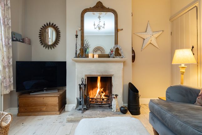 54, Furlong Road, Dorking photo 4