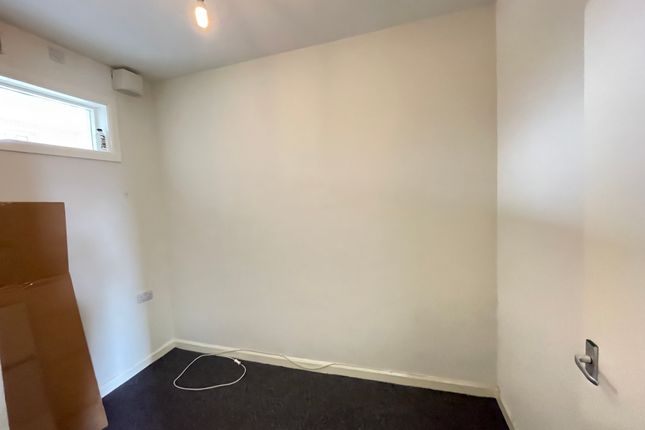 7a, Doncaster Road, SCUNTHORPE photo 4