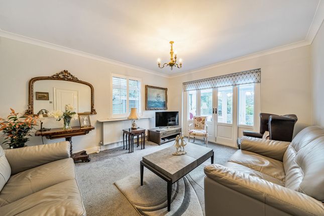 77 Lime Grove, Ruislip photo 2