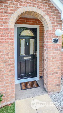 16, Teal Drive, Hinckley photo 2