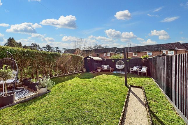 6 Portal Close, Barnham photo 4