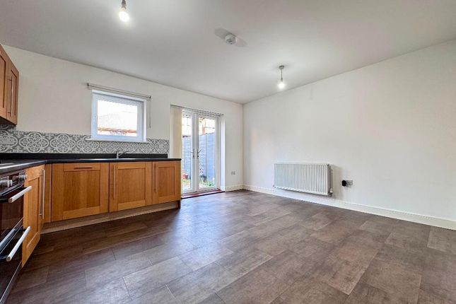 20, Fellowship Close, Dagenham photo 2