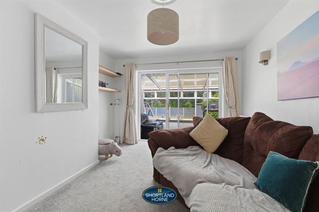 12, Durham Crescent, Coventry photo 4