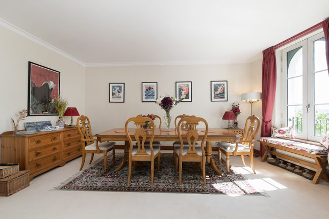 Flat for sale in Villiers Street, London