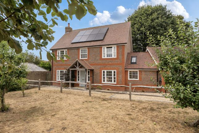 Rowan House, 7 Holly Tree Grove, Walberton photo 2