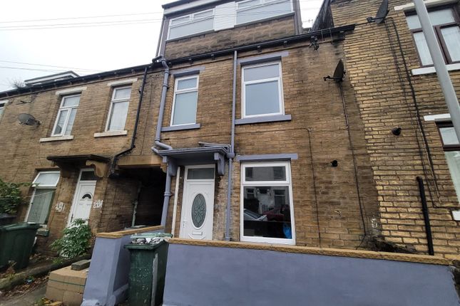 Terraced house to rent in Hollings Road, Manningham, Bradford