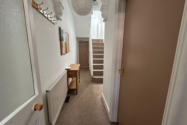 25, Victoria Street, Exeter photo 2