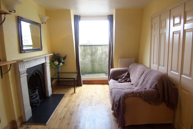 Flat for sale in Jackson Road, Top Floor Flat, Holloway, London