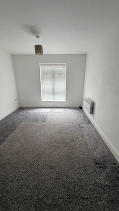 70 , Rocfort Road, Snodland photo 5