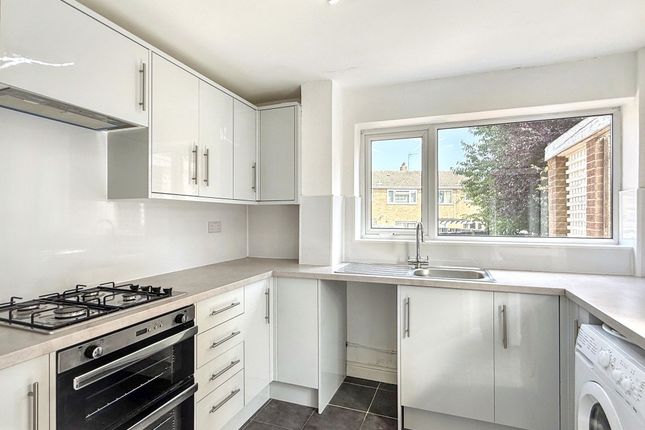 12 Ferndale, Ibstock photo 3