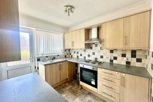 22, Highcroft Avenue, Blackpool photo 3