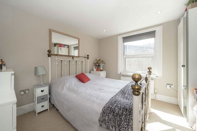 16B, Station Road, Sunbury-On-Thames photo 4