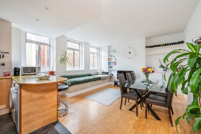 Flat for sale in Upper Richmond Road, Putney Hill
