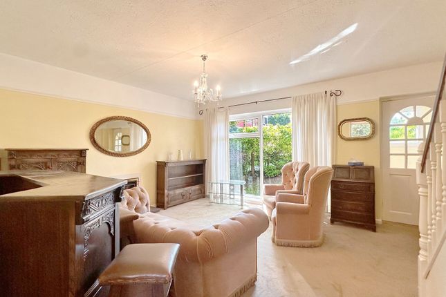 10 Deva Close, Stockport photo 2