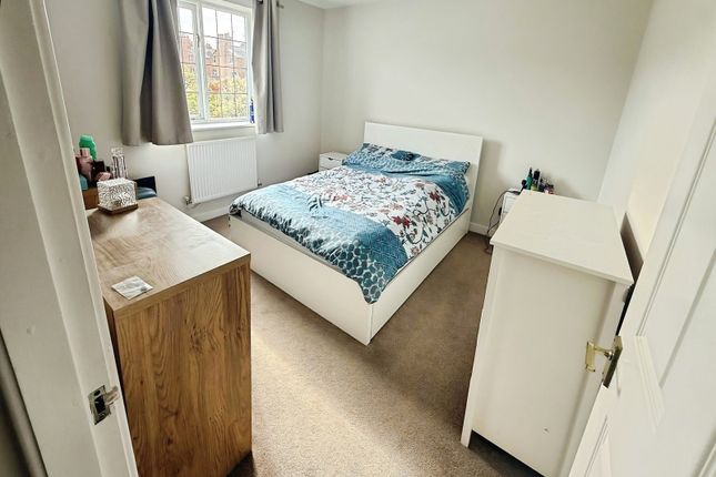 Newry Court, Cheshire photo 5