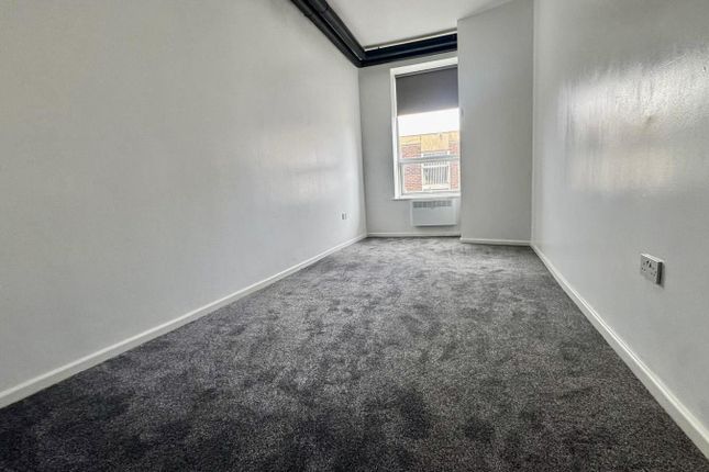 Flat 10, 47-51 Daisy Hill, Dewsbury photo 5