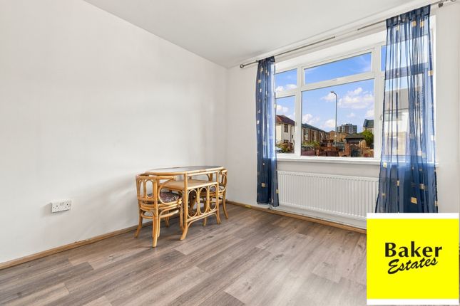 Marlyon Road, Ilford photo 4