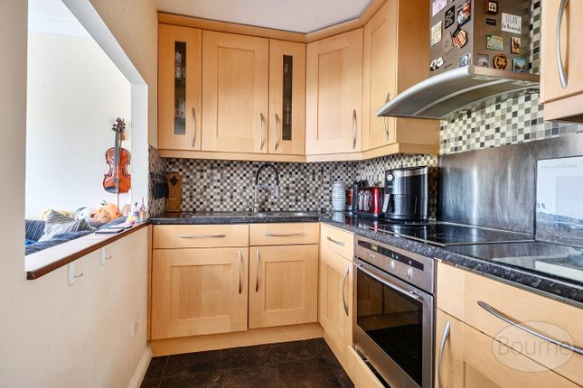 18, Meon Close, Petersfield photo 4