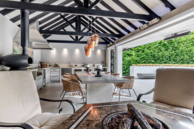 Outdoor Entertaining