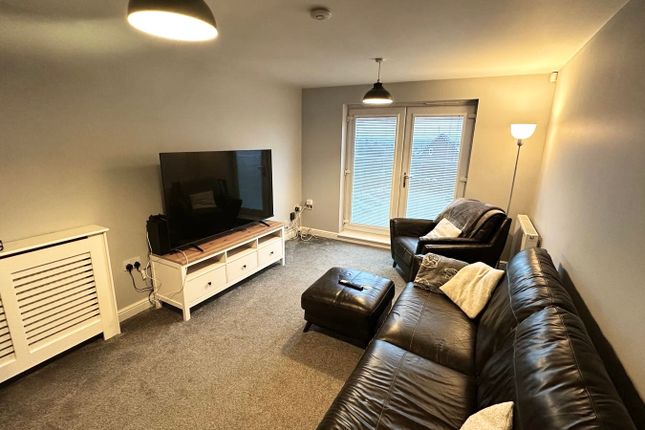 71, Leatham Avenue, ROTHERHAM photo 2