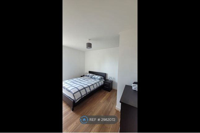 Flat, Adana Building Conington Road, London photo 3