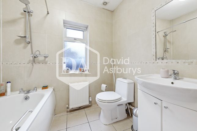 Flat 2, 4A, Park Road, Crouch End photo 3