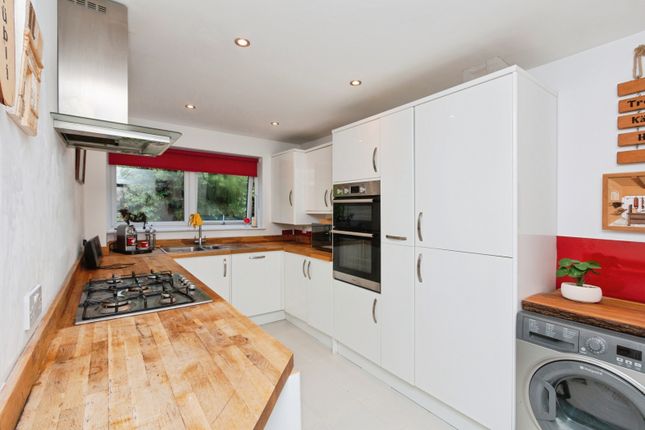 Flat 3 Collingwood Mount, 4, Collingwood Rise, Surrey photo 3