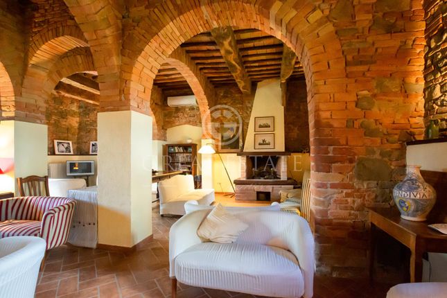 Villa for sale in Deruta, Perugia, Umbria