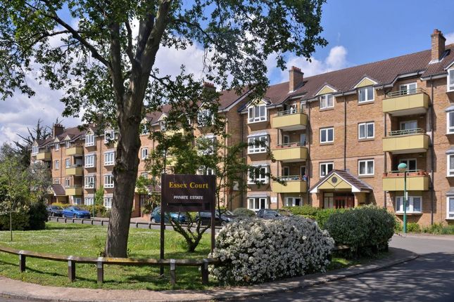 3-bed flat on 16 Essex Court, Station Road, London, £520,000