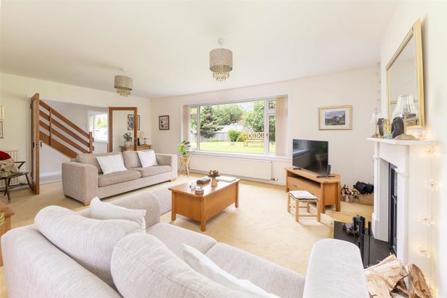 19, Lochardil Place, Inverness photo 4