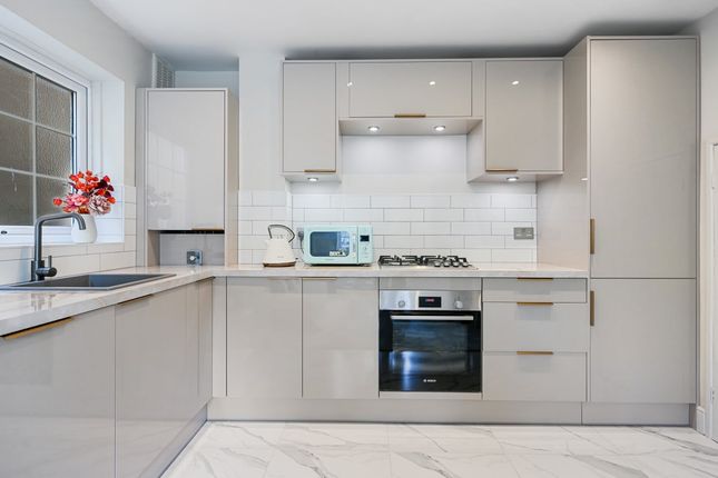 120 Rectory Lane, London photo 4