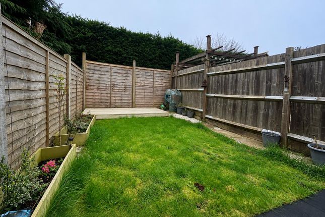 498, Lower Rainham Road, Gillingham photo 4