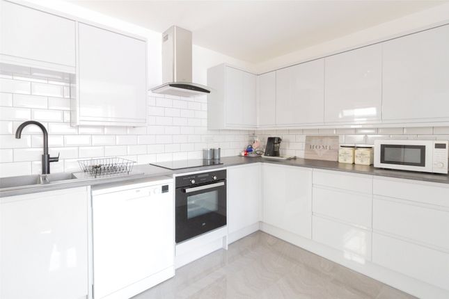 15, Gleneagles Drive, Bristol photo 4