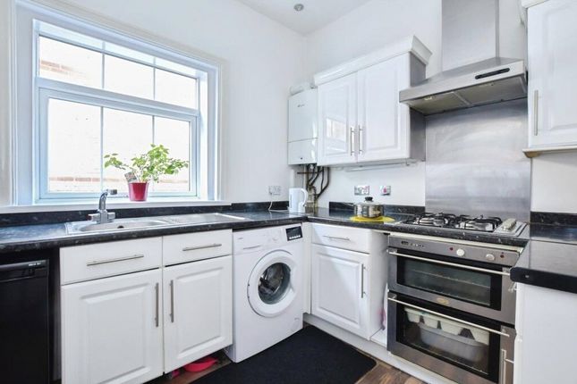 Flat 7, 8, Wimborne Road, Dorset photo 5