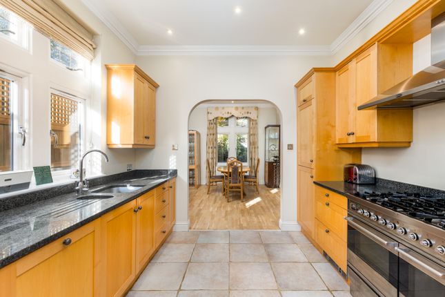 68, Arthur Road, Wimbledon photo 4