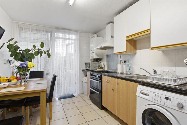Flat for sale in Kessock Close, (River Front) London
